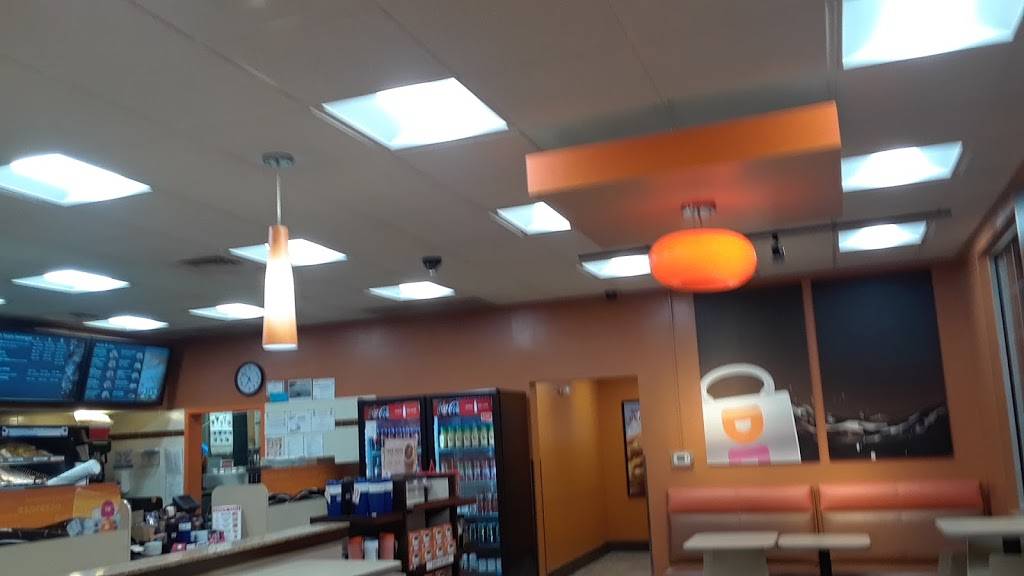 Dunkin | cafe | 790 West St, Southington, CT 06489, USA | 8606209610 OR +1 860-620-9610