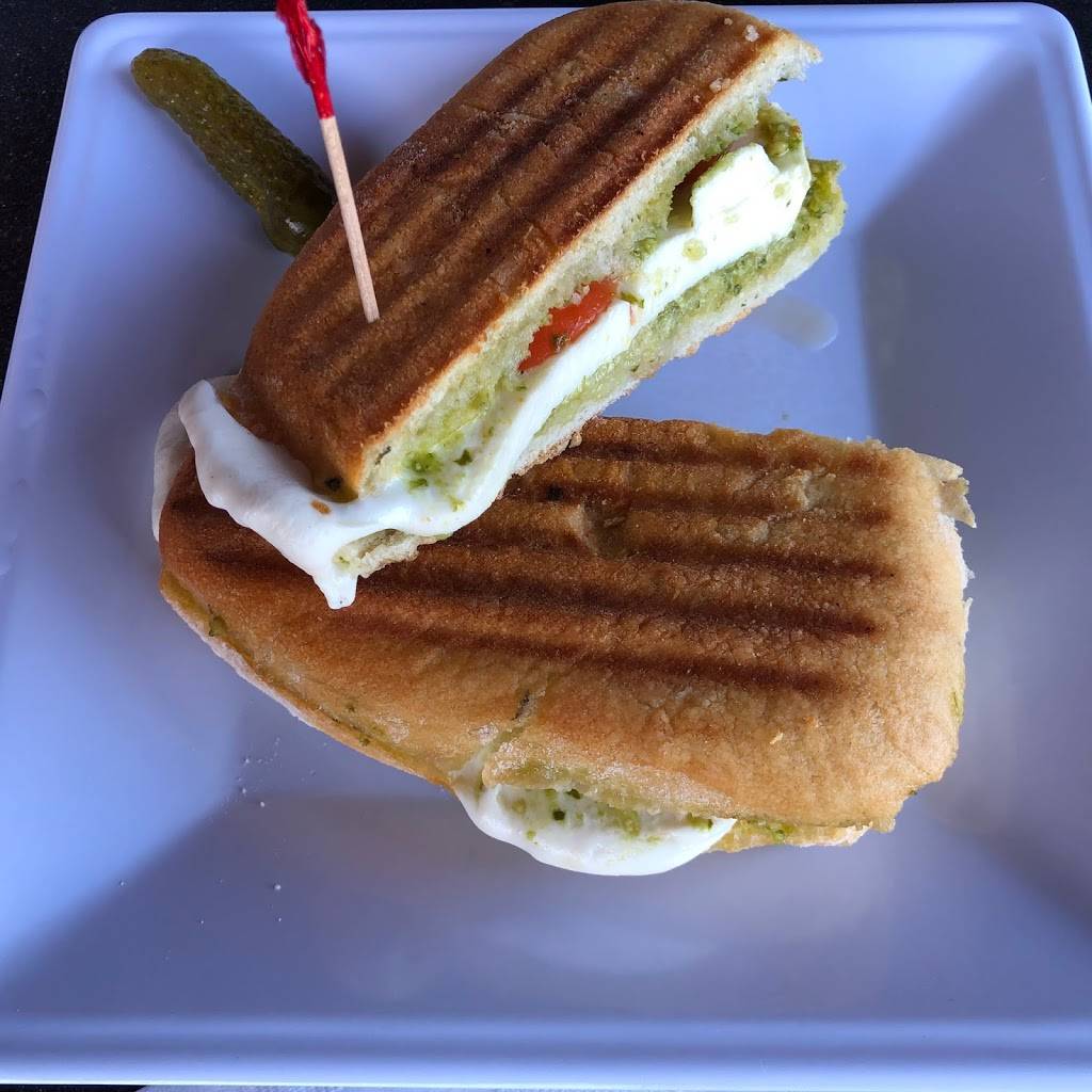 Buffalo Moon Coffee Shop Cafe & Gifts | cafe | 25948 Genesee Trail Rd M, Golden, CO 80401, USA | 3035267675 OR +1 303-526-7675