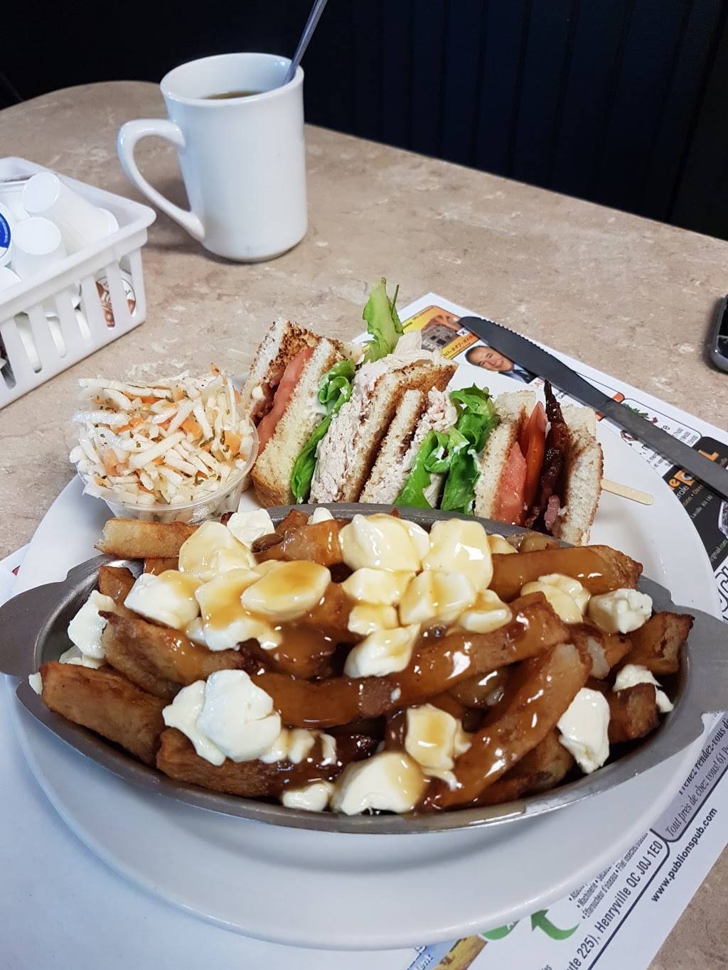 Restaurant LIceberg | restaurant | 51 Rue de lÉglise N, Lacolle, QC J0J 1J0, Canada | 4502468790 OR +1 450-246-8790