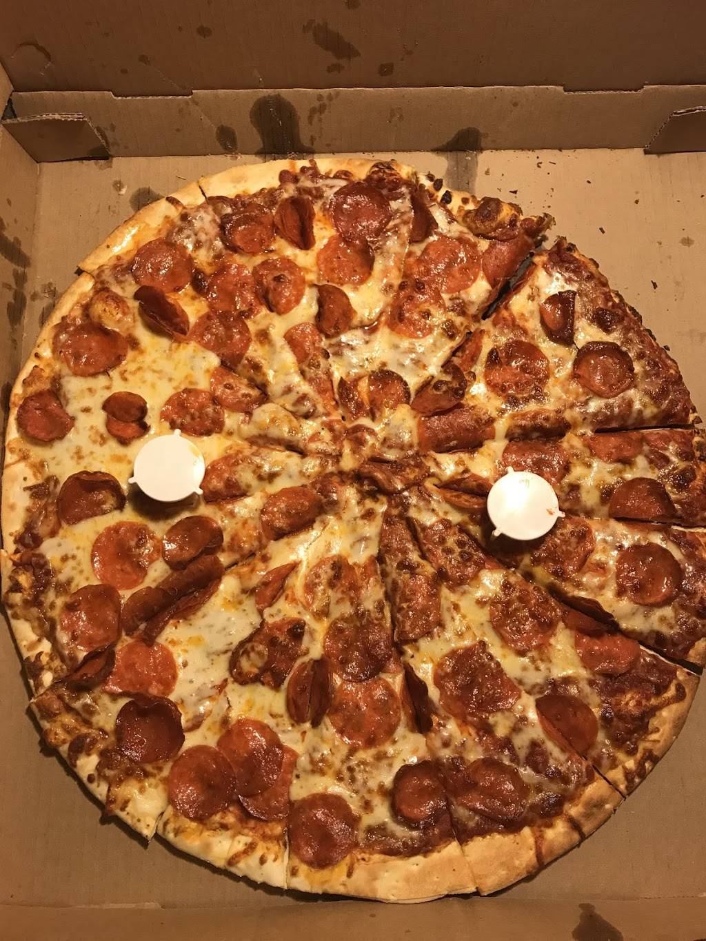 hat pizza