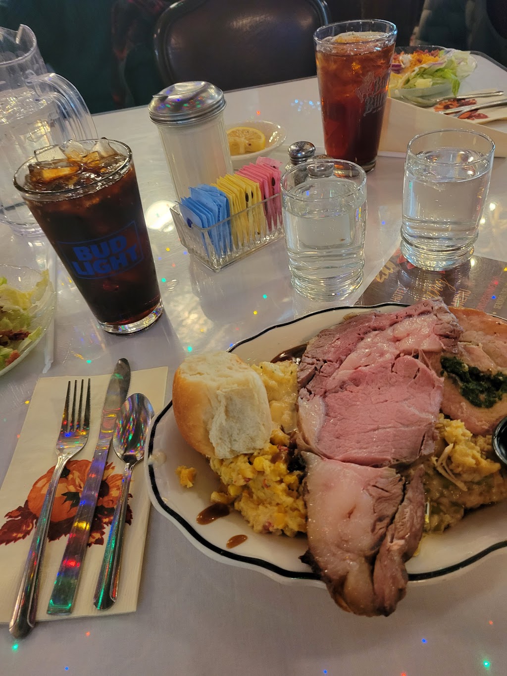 Irma Restaurant Grill | restaurant | 1192 Sheridan Ave, Cody, WY 82414, USA | 3075874221 OR +1 307-587-4221