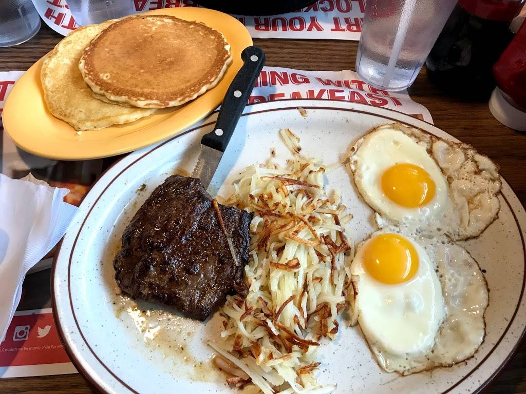 Big Boy | restaurant | 195 US-2, St Ignace, MI 49781, USA | 9069842400 OR +1 906-984-2400
