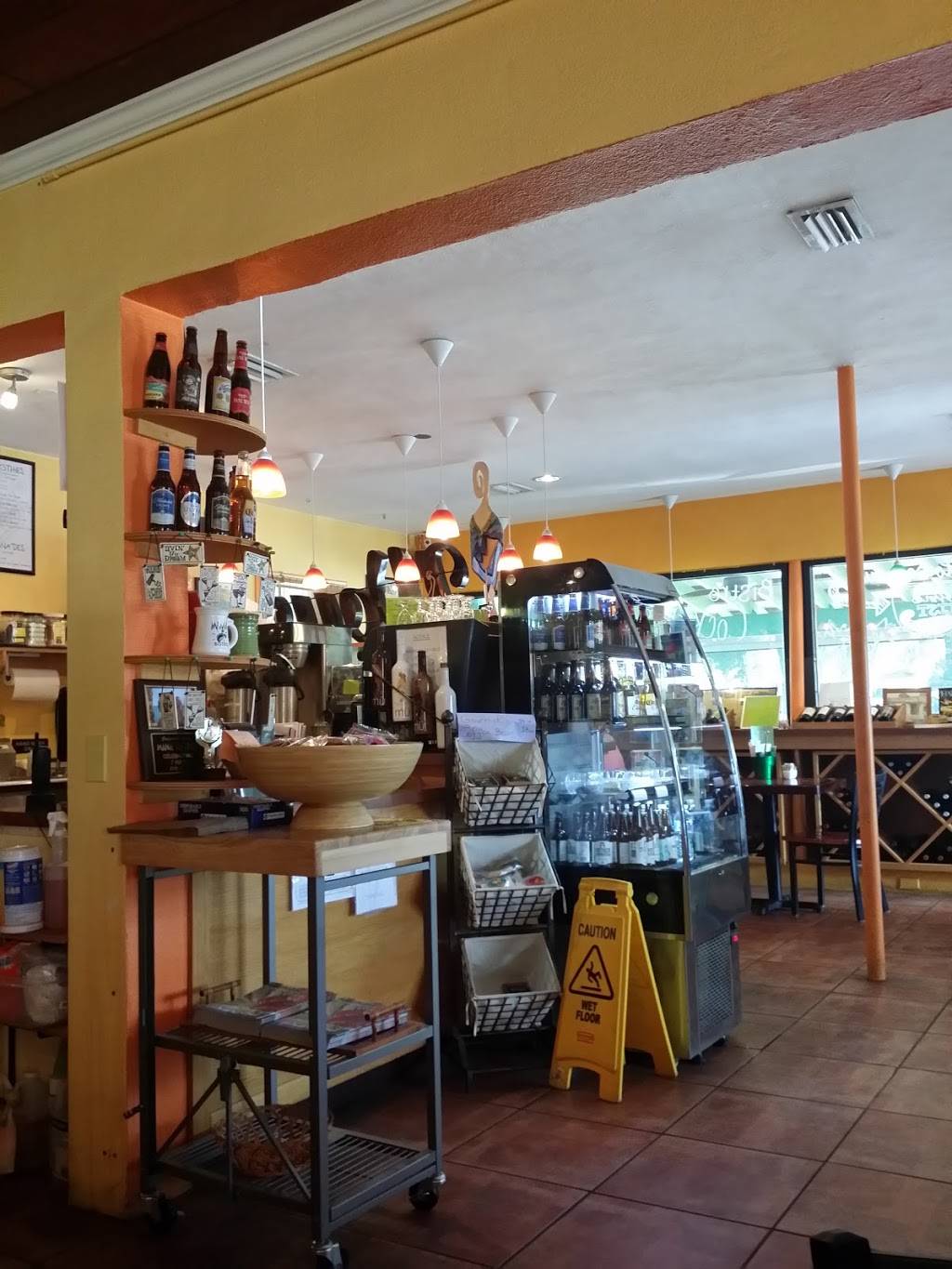 Mango Bistro | cafe | 301 W Dearborn St, Englewood, FL 34223, USA | 9416813500 OR +1 941-681-3500