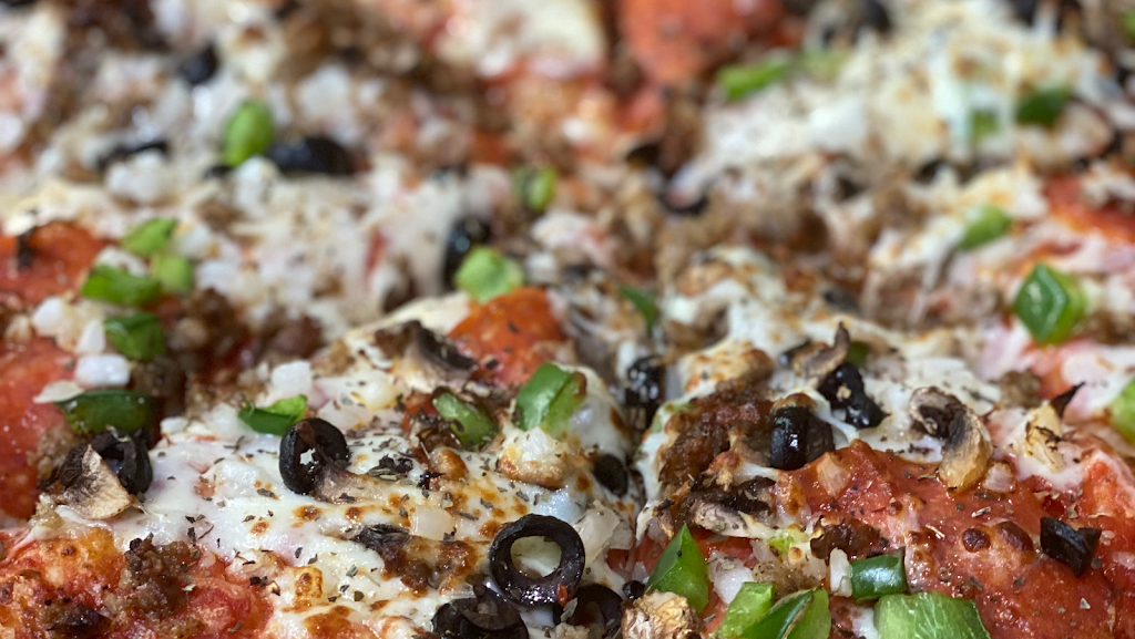 Zollos Pizza | meal delivery | 14658 Front Beach Rd, Panama City Beach, FL 32413, USA | 8507338838 OR +1 850-733-8838