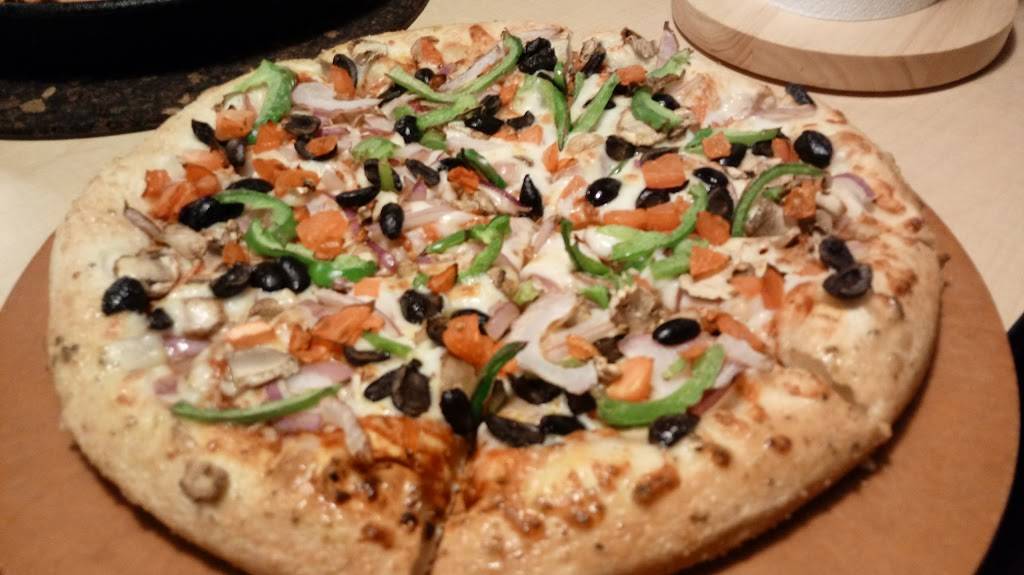 Pizza Hut | restaurant | 2430 Lewisville Clemmons Rd, Clemmons, NC 27012, USA | 3367660538 OR +1 336-766-0538