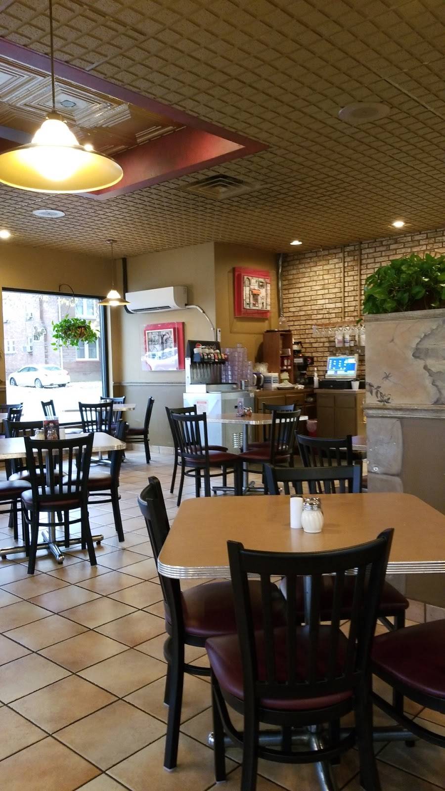 Ginos Pizza & Spaghetti House | meal delivery | 930 9th Ave, Huntington, WV 25701, USA | 3045292547 OR +1 304-529-2547