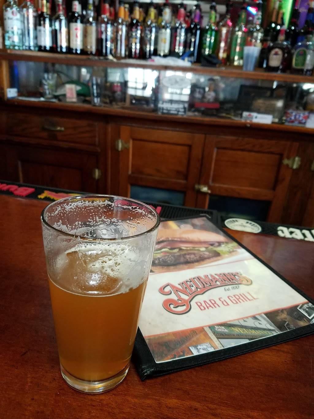 Neumanns Bar | restaurant | 2531 7th Ave E, North St Paul, MN 55109, USA | 6517706020 OR +1 651-770-6020