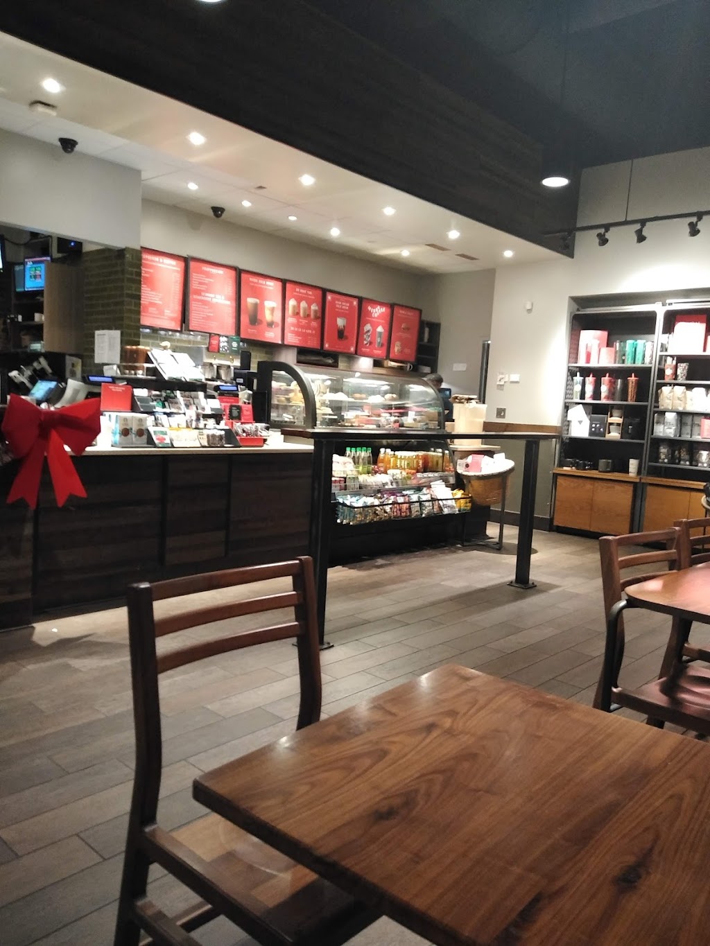 Starbucks | 16301 Chenal Pkwy, Little Rock, AR 72223, USA