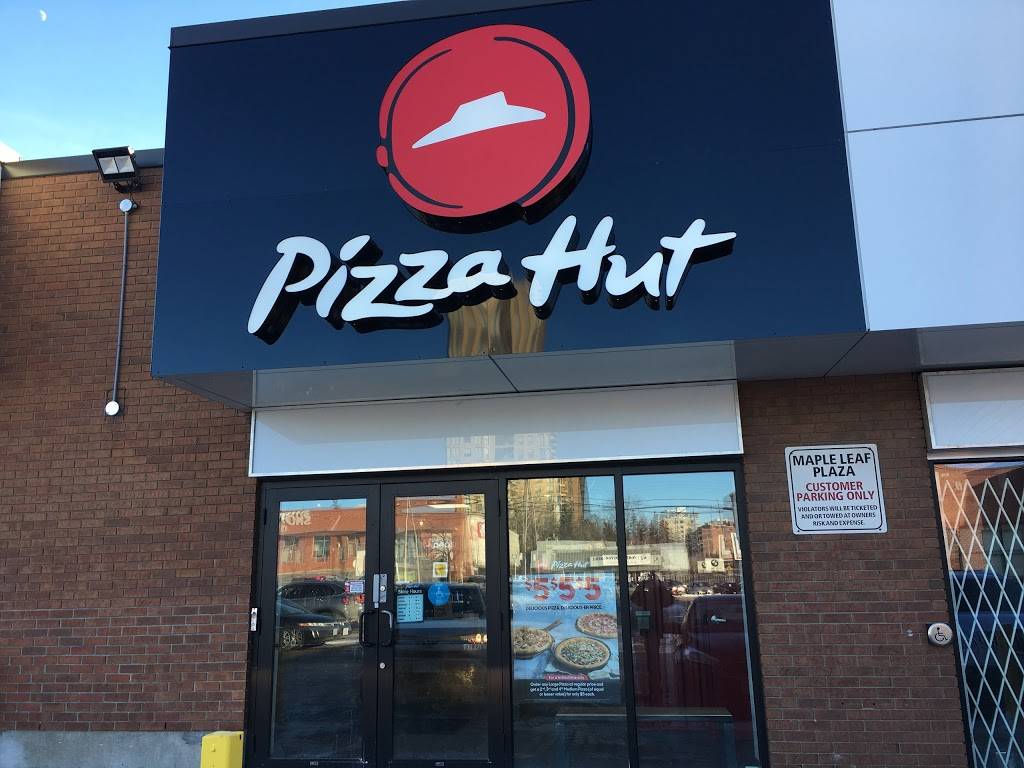 Pizza Hut 526 Montreal Rd, Ottawa, ON K1K 0T9, Canada