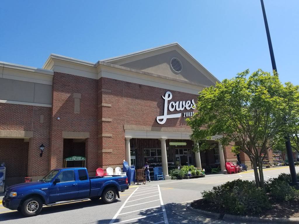 Lowes Foods on Capital Blvd | bakery | 12524 Capital Blvd, Wake Forest, NC 27587, USA | 9195625020 OR +1 919-562-5020