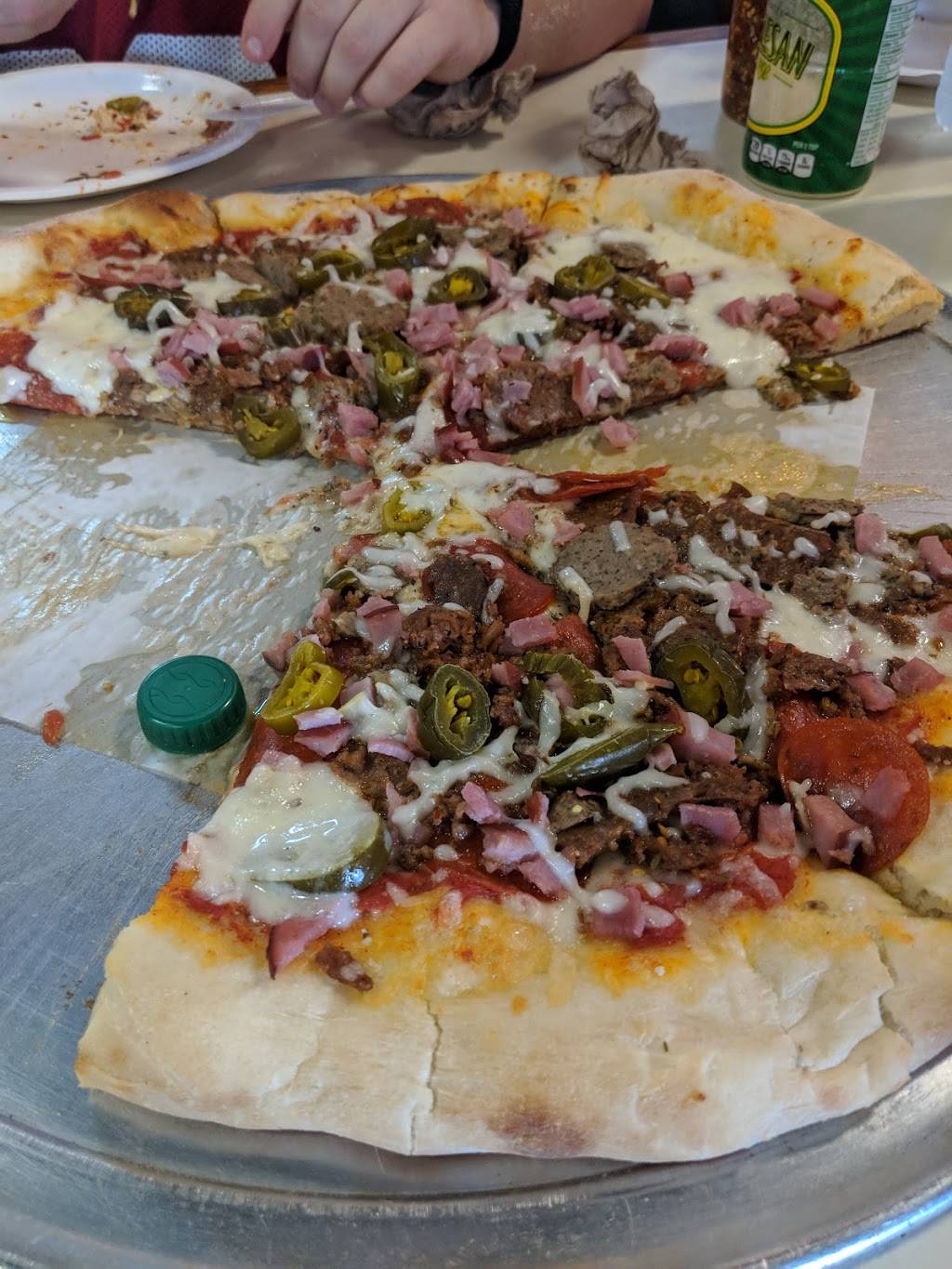 Little Italy Pizzeria | restaurant | 1130 University Blvd, Tuscaloosa, AL 35401, USA | 2053454354 OR +1 205-345-4354