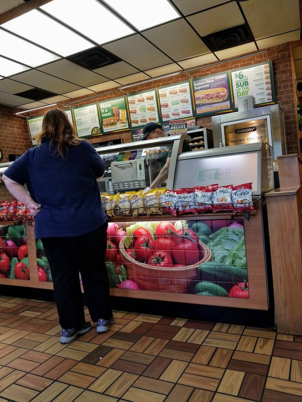 Subway Restaurants | restaurant | 1686 SE Baya Dr #102, Lake City, FL 32025, USA | 3867526228 OR +1 386-752-6228