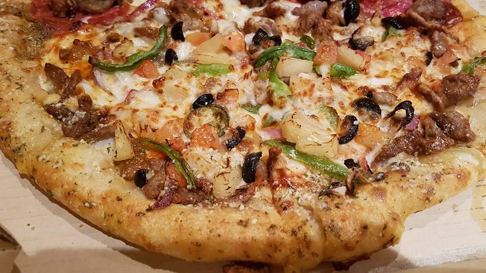 Pizza Hut - Meal takeaway | 3578 Summer Ave, Memphis, TN 38122, USA