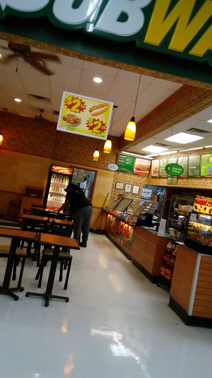 Subway | restaurant | 671 Southpark Blvd, Colonial Heights, VA 23834, USA | 8045040045 OR +1 804-504-0045
