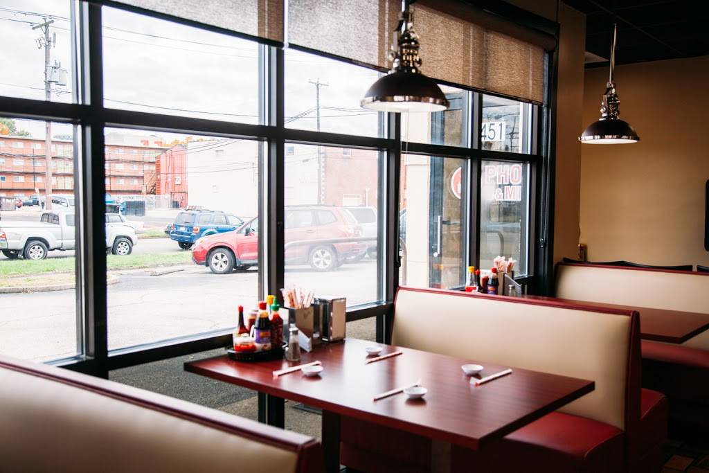 Pho U & Mi | restaurant | 1451 3rd Ave, Huntington, WV 25701, USA | 6818885338 OR +1 681-888-5338