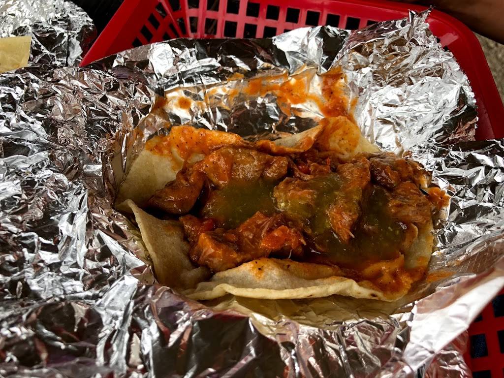 Hermanos Taqueria & Bakery | restaurant | 13838 Camino Real, Niederwald, TX 78640, USA | 5122135644 OR +1 512-213-5644
