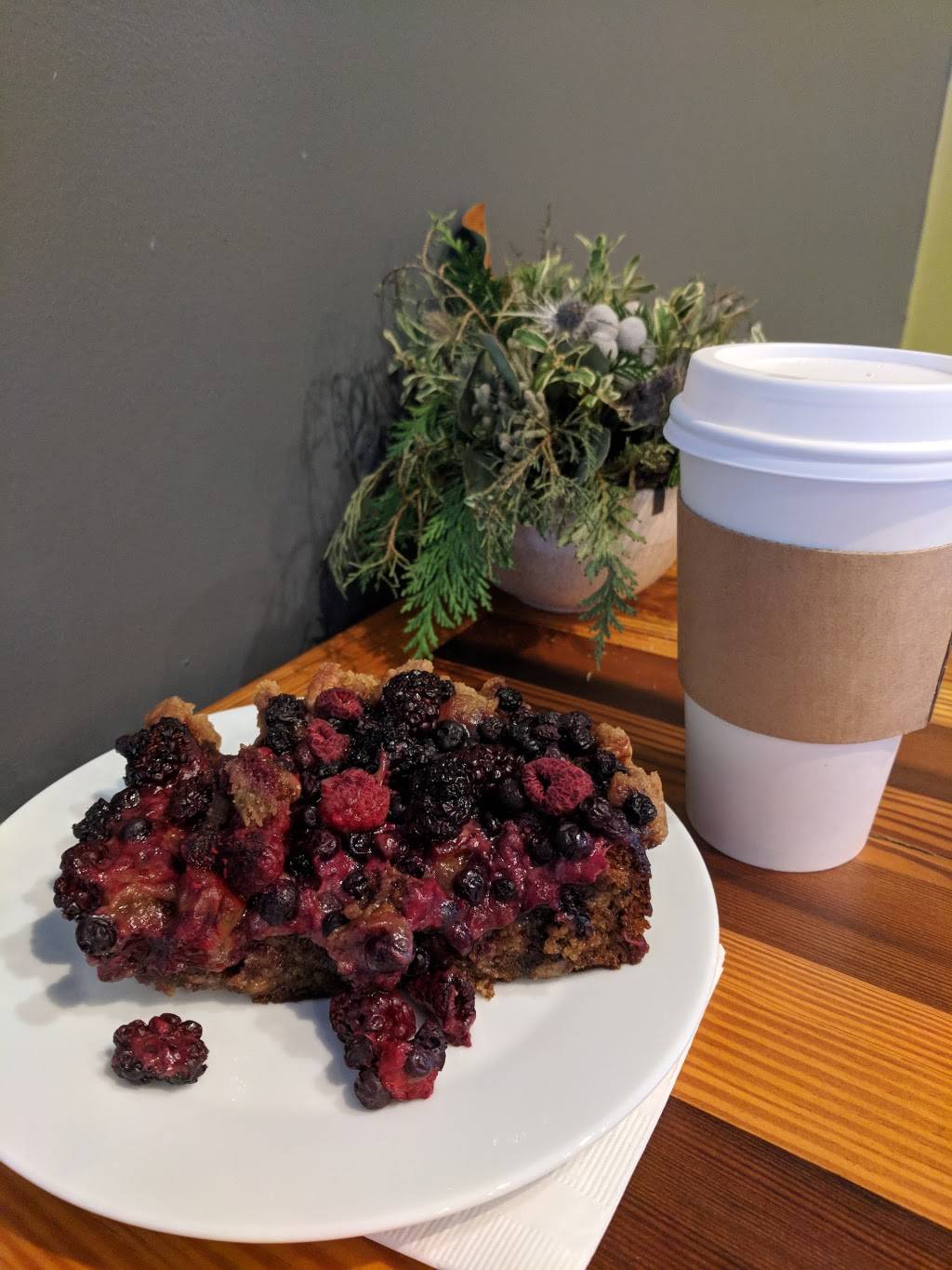 Lake Superior Bakehouse | bakery | 102 W Superior St, Duluth, MN 55802, USA | 2187206015 OR +1 218-720-6015