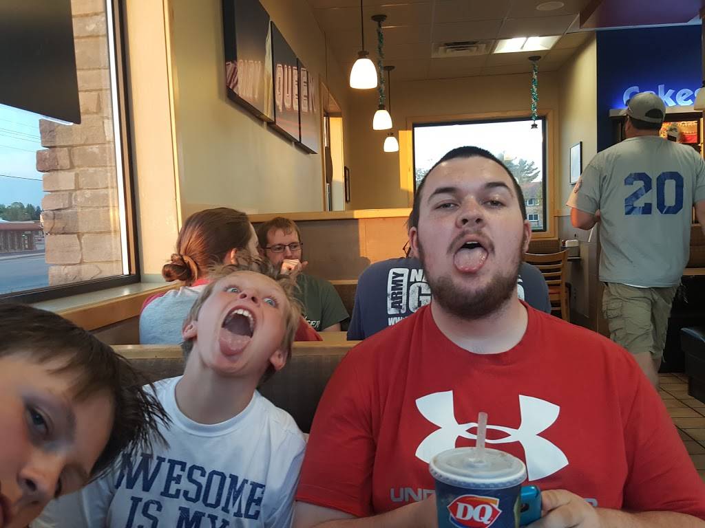 Dairy Queen Grill & Chill | restaurant | 100 W Pine St, Eagle River, WI 54521, USA | 7154798511 OR +1 715-479-8511
