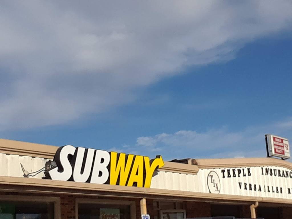 Subway Restaurants | restaurant | 809 W Newton St, Versailles, MO 65084, USA | 5733785640 OR +1 573-378-5640