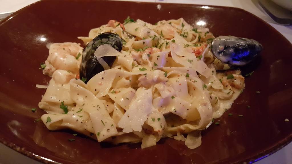 Charlie Gittos | restaurant | 777 Casino Center Dr, Maryland Heights, MO 63043, USA | 8557854263 OR +1 855-785-4263