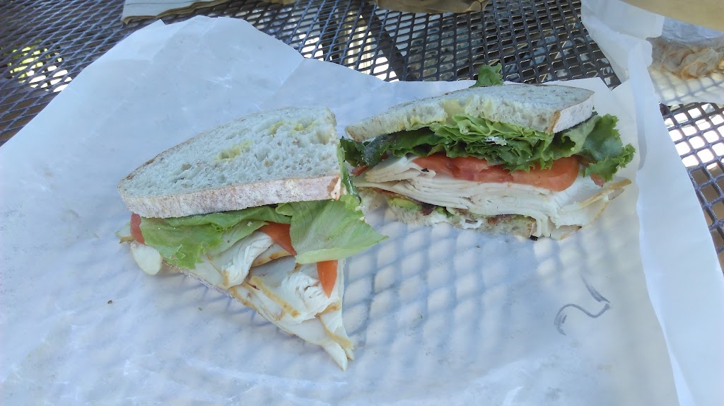 Old Post Office Bagel Shop | bakery | 123 Corn Neck Rd, New Shoreham, RI 02807, USA | 4014665959 OR +1 401-466-5959