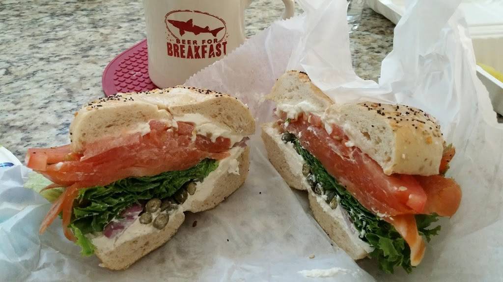 Surf Bagel Restaurant | bakery | 17382 Coastal Hwy, Lewes, DE 19958, USA | 3026441822 OR +1 302-644-1822
