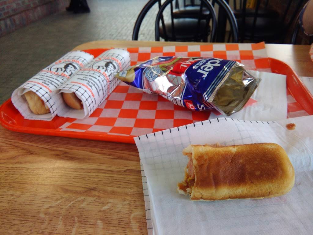 Stewarts Original Hot Dogs | restaurant | 1025 Oak St, Kenova, WV 25530, USA | 3045293647 OR +1 304-529-3647