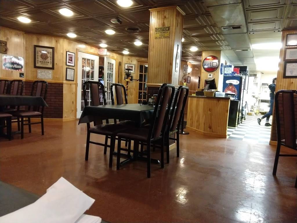 The Pizza Peel | restaurant | 340 5th St, Lacon, IL 61540, USA | 3092467400 OR +1 309-246-7400