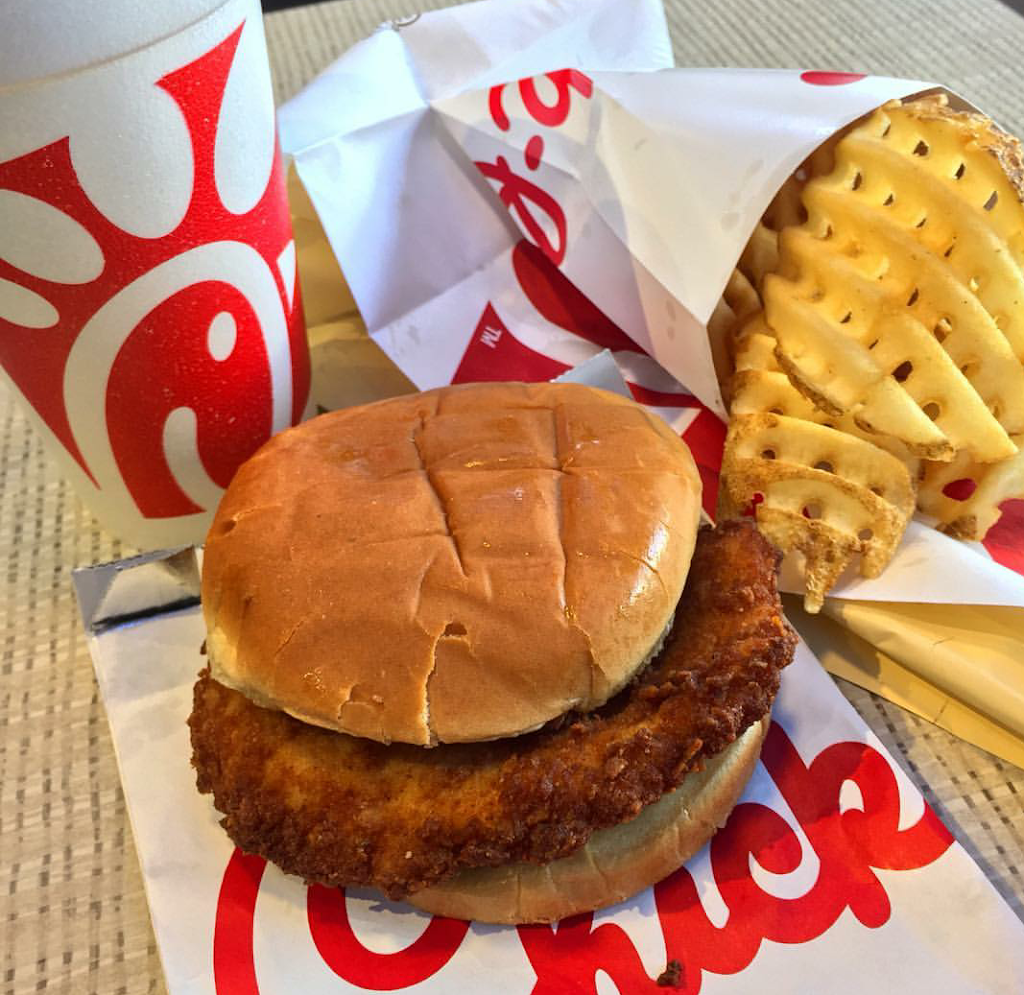 Chick-fil-A - Restaurant | 1036 W Poplar Ave, Collierville, TN 38017, USA