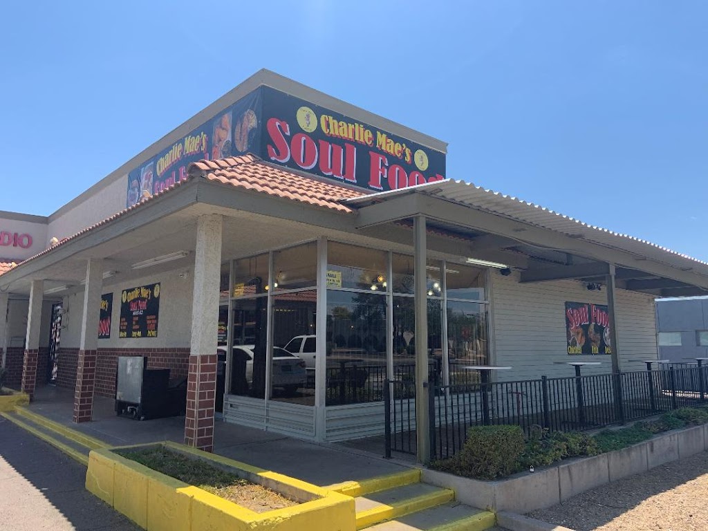 Charlie Mae's Soul Food 2019 W Bethany Home Rd, Phoenix, AZ 85015, USA