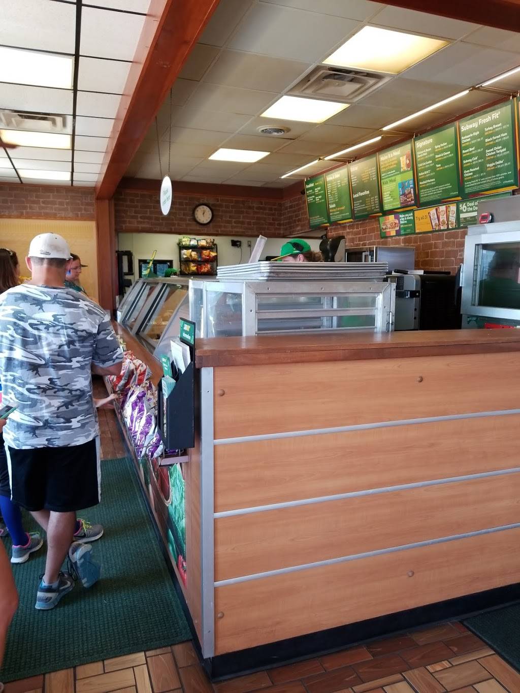 Subway | restaurant | 2117 Cleveland Rd W, Huron, OH 44839, USA | 4194337491 OR +1 419-433-7491