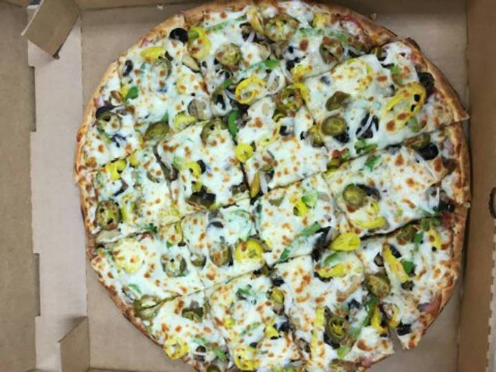 Lil Mos Pizzeria | meal takeaway | 1753 US-40, Clayton, IN 46118, USA | 3175392828 OR +1 317-539-2828