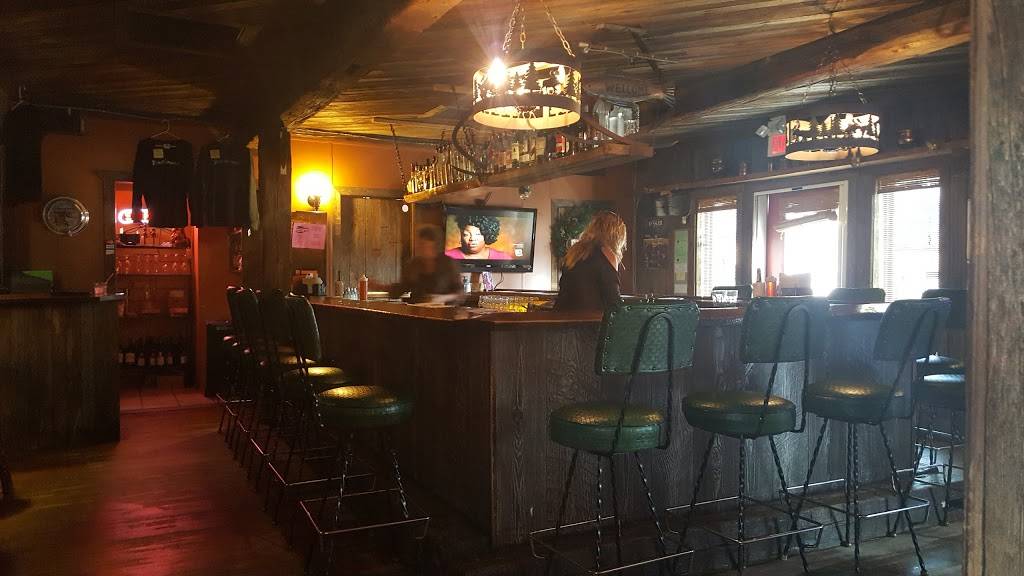 Weatherwood Supper Club | restaurant | 12898 WI-32, Mountain, WI 54149, USA | 7152766329 OR +1 715-276-6329