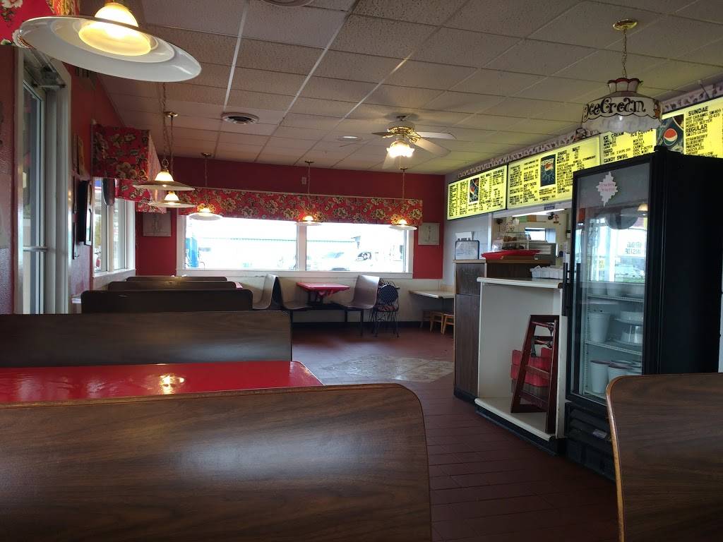 Grabill Dairy Sweet | restaurant | 13305 Grabill Rd, Grabill, IN 46741, USA | 2606273151 OR +1 260-627-3151