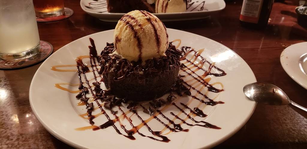 LongHorn Steakhouse | meal takeaway | 1706 Parkway, Sevierville, TN 37862, USA | 8654280961 OR +1 865-428-0961