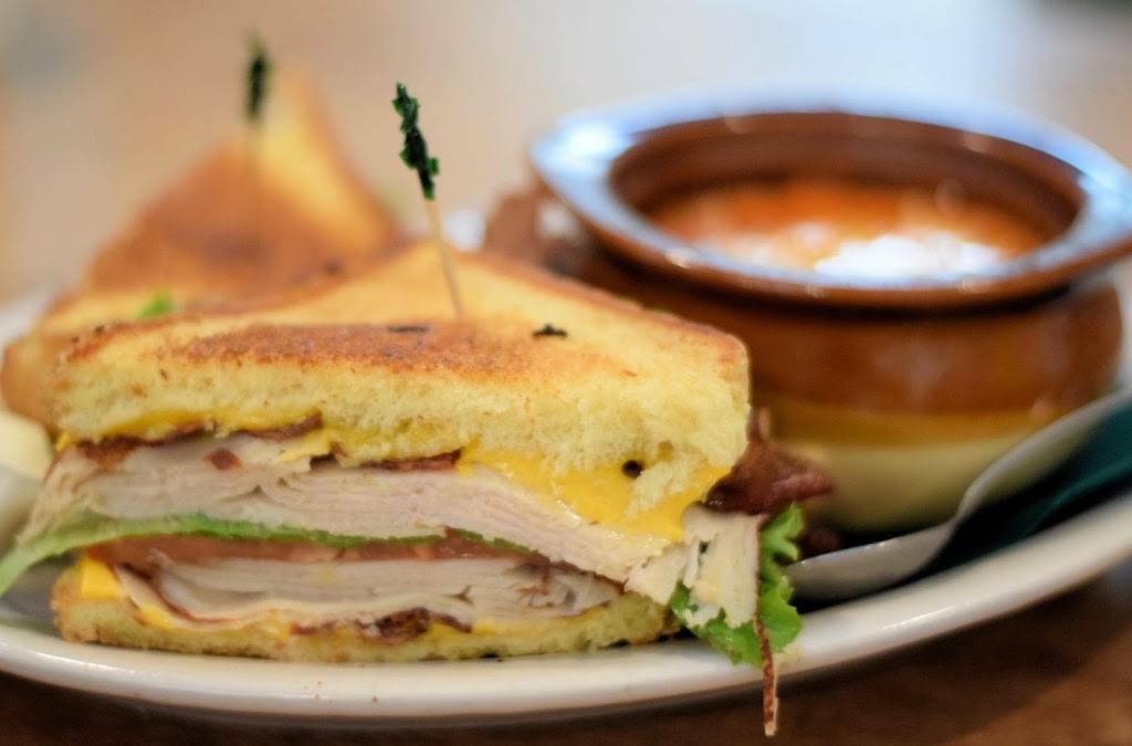 Taylors Diner | restaurant | 125 Wooster St, Lodi, OH 44254, USA | 3303024258 OR +1 330-302-4258