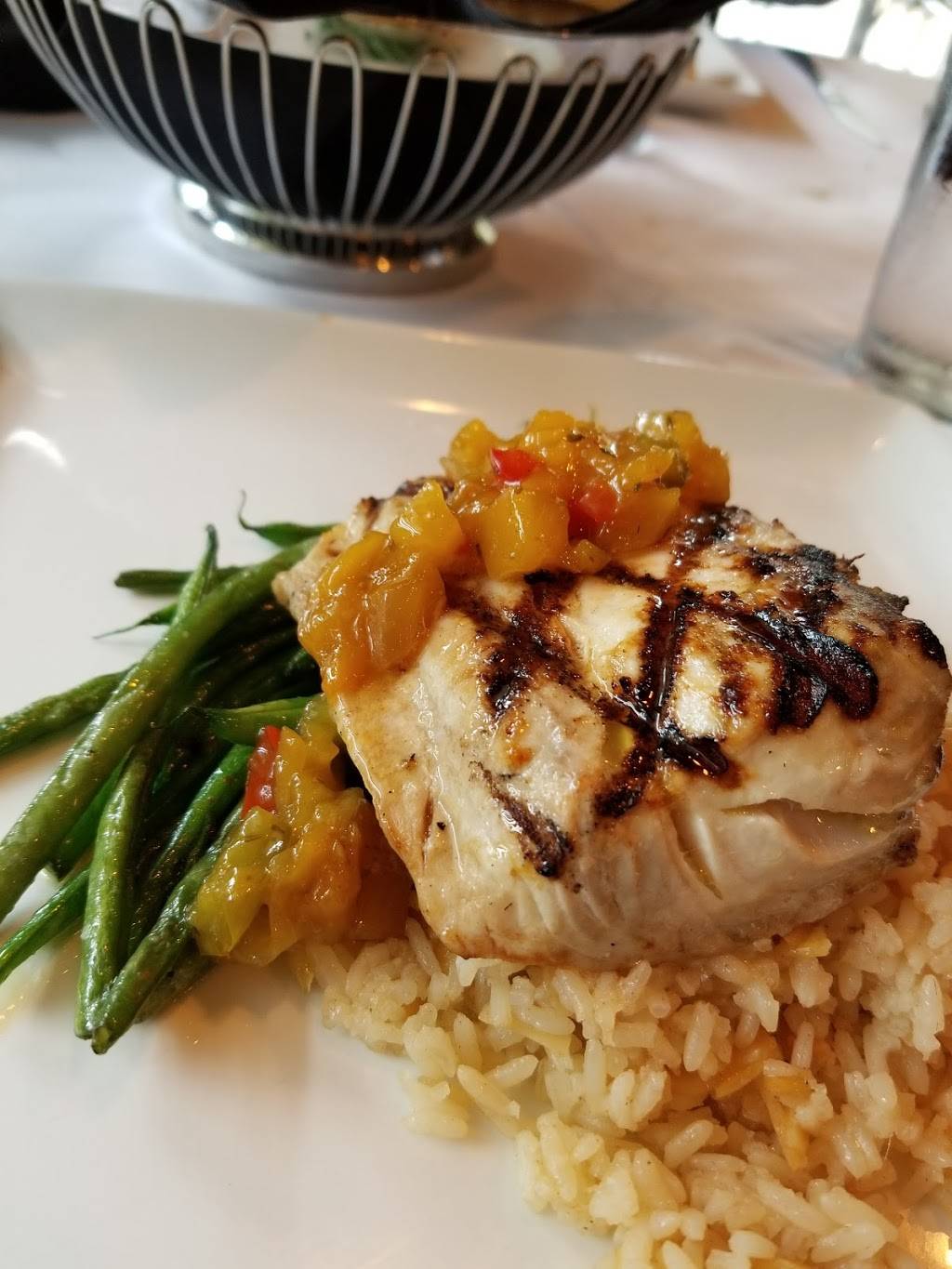 Red Fish Restaurant | restaurant | 8 Archer Rd, Hilton Head Island, SC 29928, USA | 8436863388 OR +1 843-686-3388