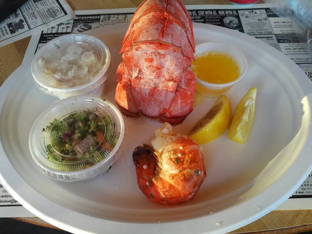 The Village Pump | restaurant | 103 W Lakeshore Dr, Kelleys Island, OH 43438, USA | 4197462281 OR +1 419-746-2281