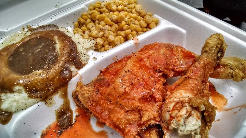 Blue and White Carry Out | meal takeaway | 1024 Wythe St, Alexandria, VA 22314, USA | 7035483867 OR +1 703-548-3867