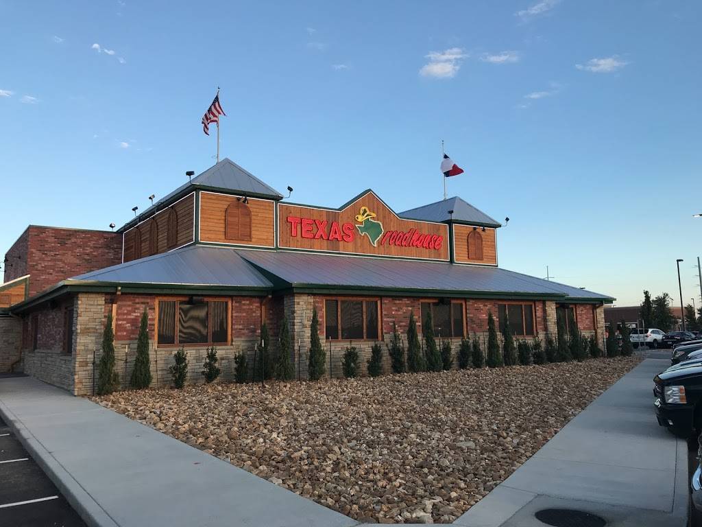 Texas Roadhouse - Restaurant | 740 NW Blue Pkwy, Lee's Summit, MO 64086, USA