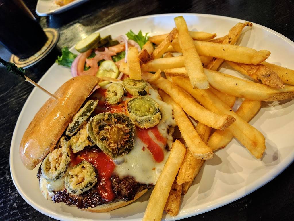 Barrel House | restaurant | 5141 Utica Ridge Rd, Davenport, IA 52807, USA | 5638881975 OR +1 563-888-1975