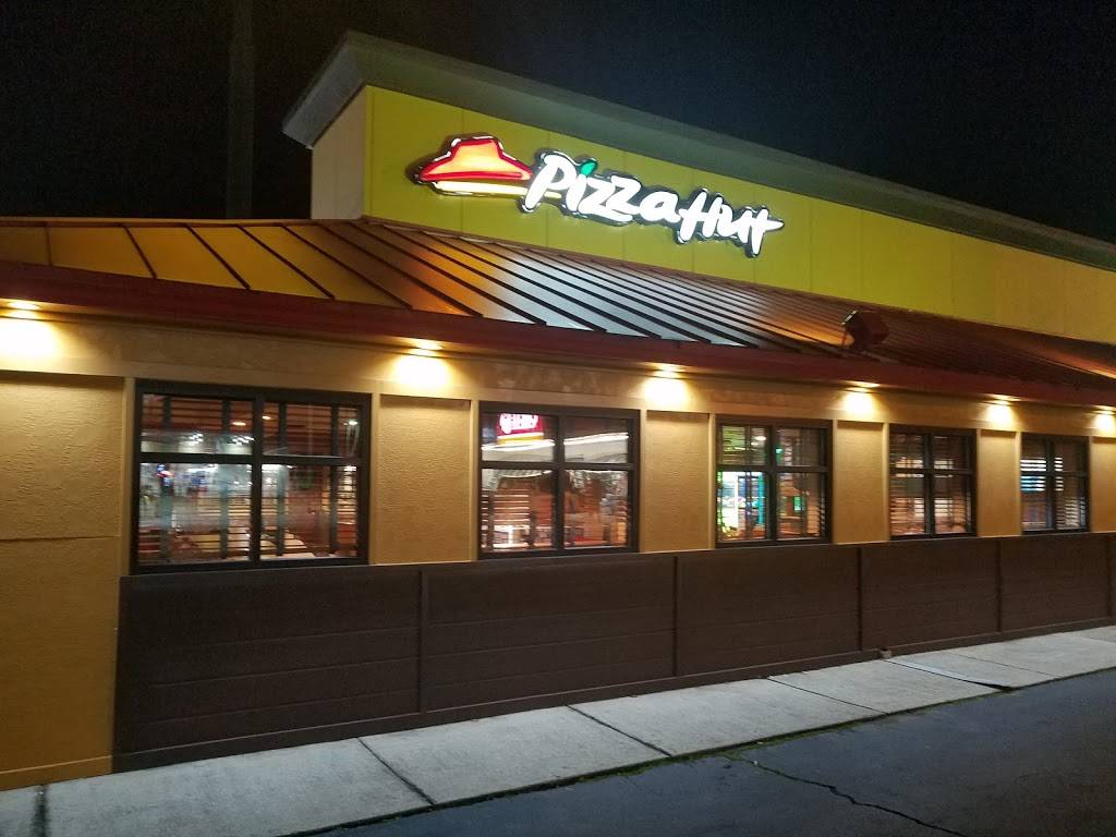 Pizza Hut | meal takeaway | 2116 Cedar Creek Rd, Fayetteville, NC 28312, USA | 9103232419 OR +1 910-323-2419