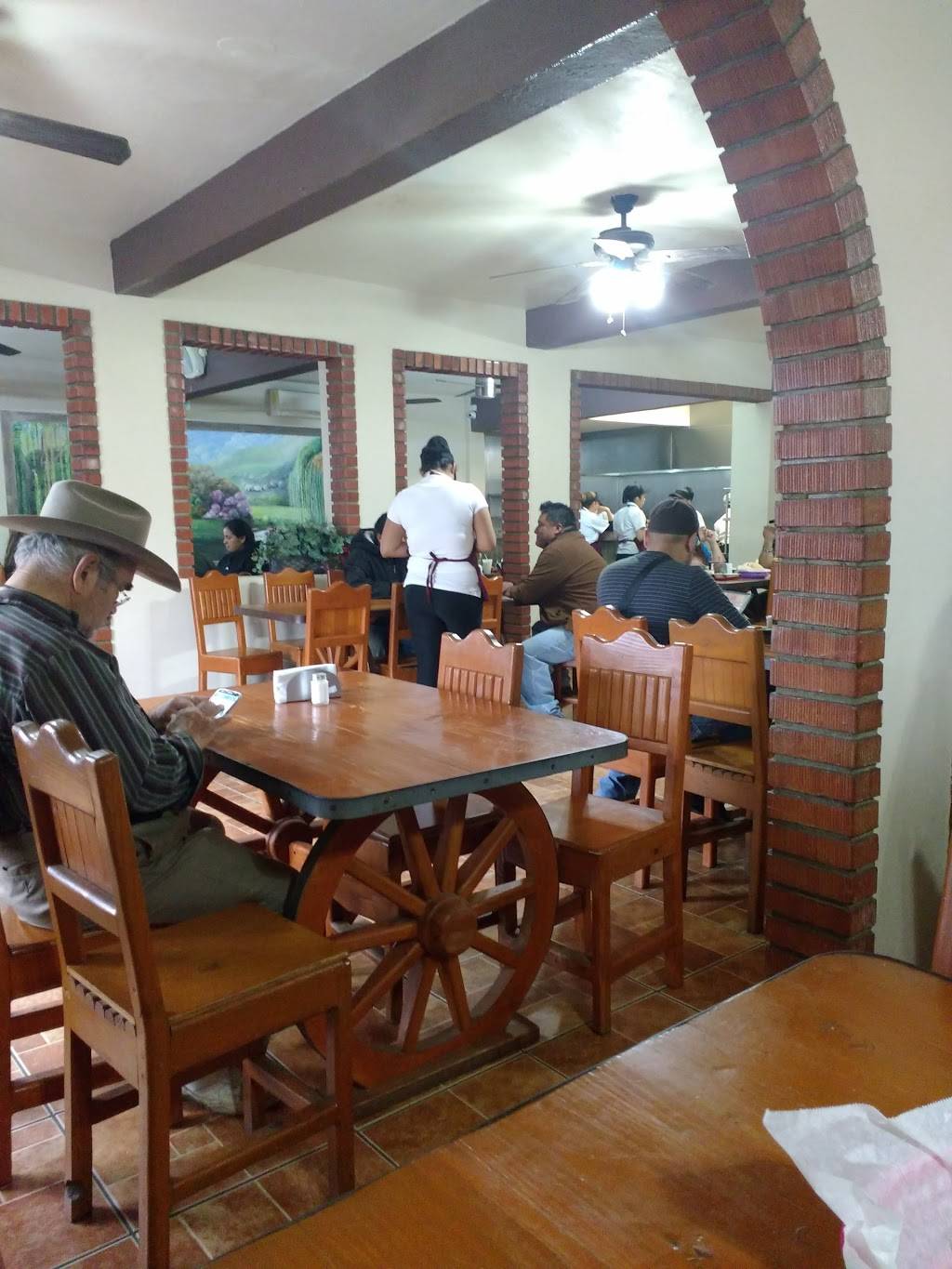 Menudo Michoacan | restaurant | José María Morelos y Pavón 103, Ex-Ejido Chapultepec, 22785 Ensenada, B.C., Mexico | 016462447312 OR +52 646 244 7312