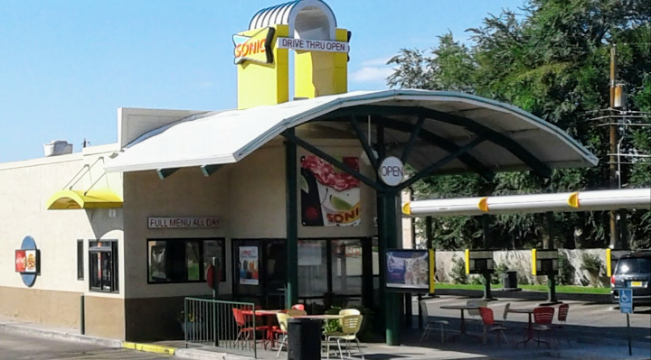 Sonic Drive-In | restaurant | 6420 W, Central Ave SW, Albuquerque, NM 87105, USA | 5058362611 OR +1 505-836-2611