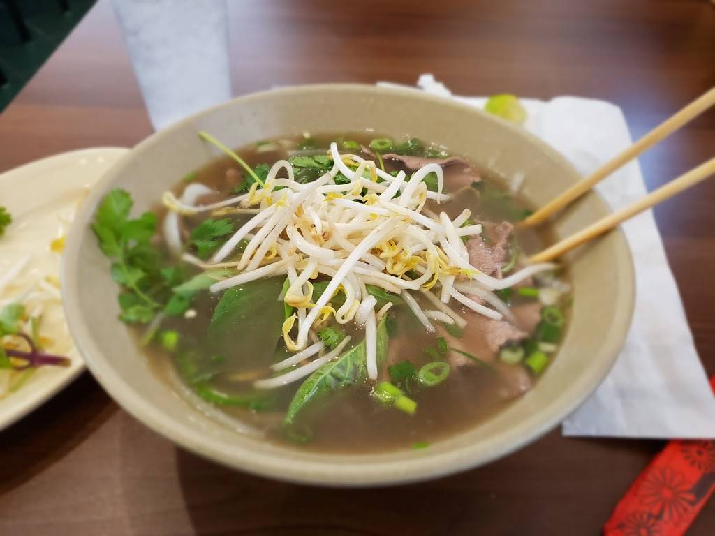 Pho Hong | restaurant | 1801 S Colorado St, Lockhart, TX 78644, USA | 7372283279 OR +1 737-228-3279