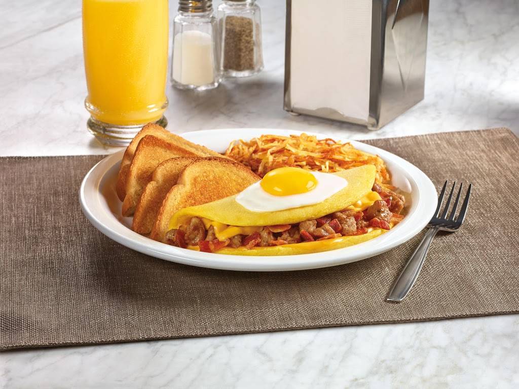 Dennys | restaurant | 10473 Lee Hwy, Fairfax, VA 22030, USA | 7032738133 OR +1 703-273-8133