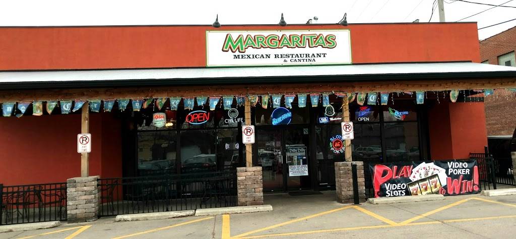 Margaritas Mexican restaurant | restaurant | 108 E A St, Belleville, IL 62220, USA | 6182227150 OR +1 618-222-7150