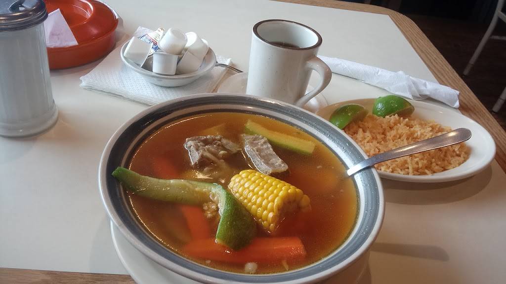 El Camino Real Restraunt | restaurant | 14100 Camino Real, Niederwald, TX 78640, USA | 5123769383 OR +1 512-376-9383