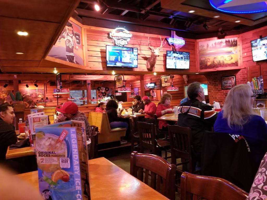 Texas Roadhouse | 13830 I-35, Live Oak, TX 78233, USA