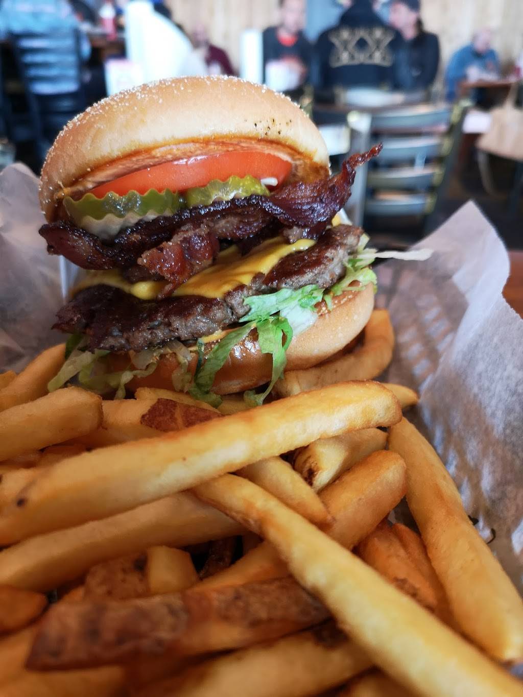 Killer Burger | restaurant | 2905 SW Cedar Hills Blvd #105, Beaverton, OR 97005, USA | 5037473069 OR +1 503-747-3069